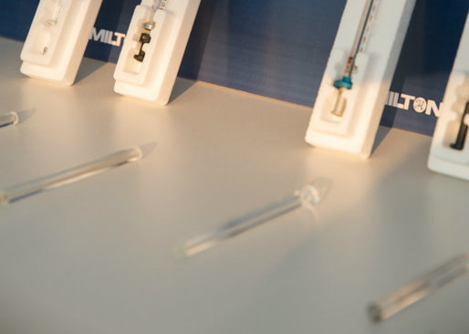 Compania elvețiană Hamilton a inaugurat o fabrică de seringi în Timiș, investiție de 10 milioane euro