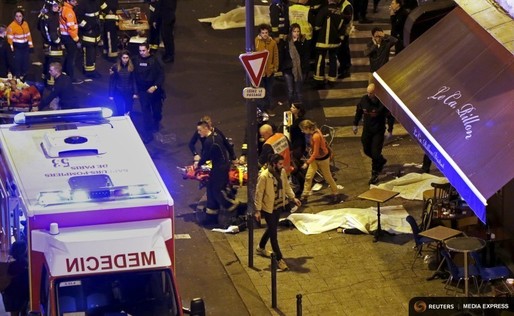 Peste 60 de morți în urma atentatelor de la Paris. Hollande anunță închiderea granițelor