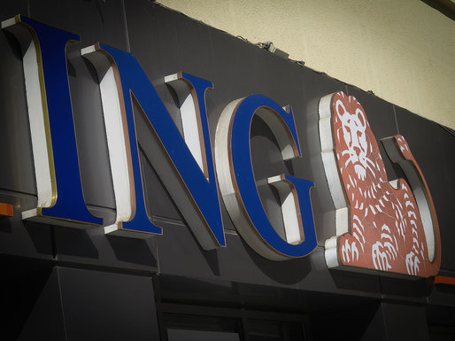 ING anunță că va returna comisioanele clienților care au retras sâmbătă bani la bancomatele altor bănci