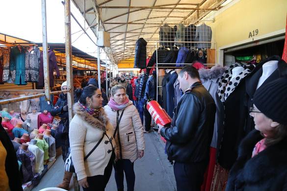 FOTO ISU a amendat cu peste 25.000 lei firme în două centre comerciale din București și Ilfov