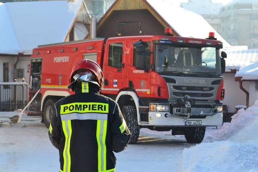 Incendiu la un depozit al fabricii de conserve Mandy din comuna Glina