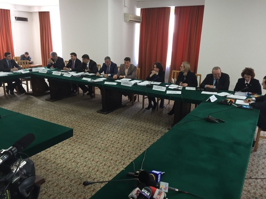 Senatorii vor vota un proiect de lege de respingere a OUG 13 care modifica codurile penale