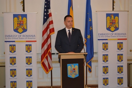 Fifor a subliniat în SUA decizia României de menținere a alocării a 2% din PIB pentru Apărare în următorii 10 ani