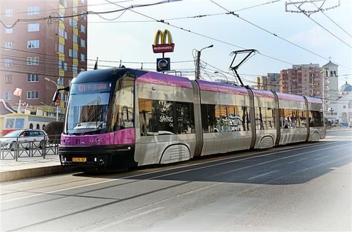 Boc vrea să doteze Cluj-Napoca cu tramvaie cu aer condiționat și internet gratuit. Contract de peste 190 milioane lei