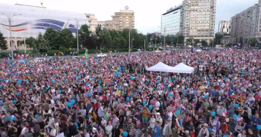 LIVE VIDEO Manifestație și concerte în Piața Victoriei pentru încurajarea participării la vot