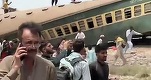 VIDEO Cel puțin 15 morți și zeci de răniți într-un accident de tren în Pakistan