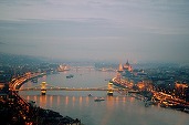 Accident misterios pe Dunăre, lângă Budapesta: Doi oameni au murit, cinci sunt dați dispăruți. Indiciile duc spre o navă elvețiană