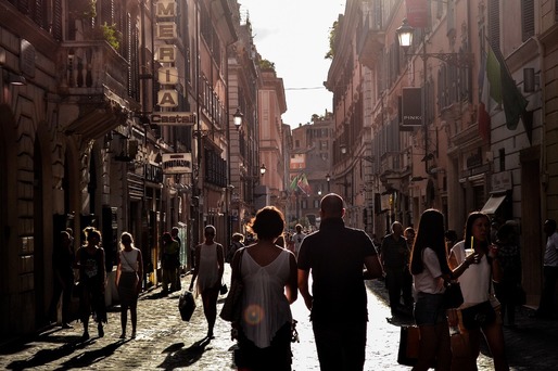 Italia - record de turiști în vara acestui an. Aproape cât numărul de locuitori ai țării