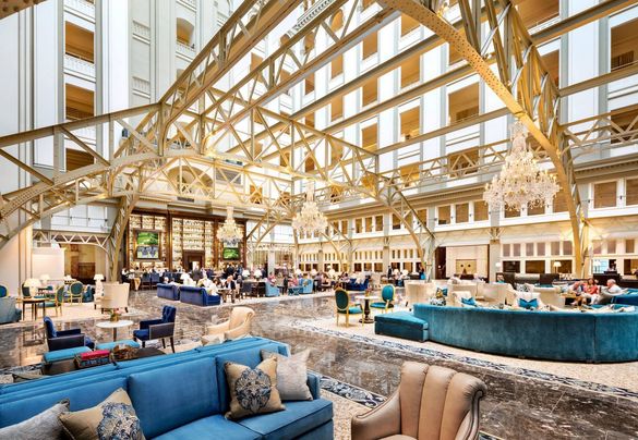 FOTO Trump negociază vânzarea hotelului său de lux din Washington