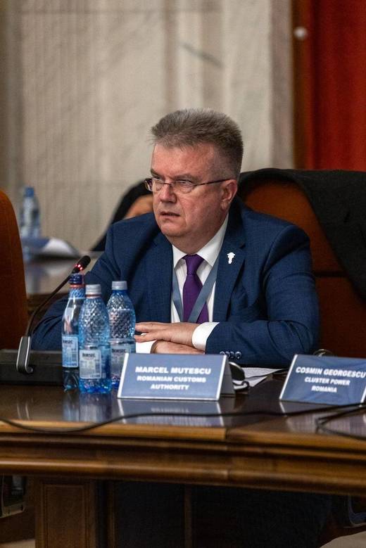 FOTO Directorul Autorității Vamale Române anunță montarea de scanere la Isaccea și Moravița. Până la finalul anului vor mai fi amplasate șase asemenea dispozitive și în alte vămi