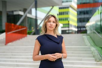 FOTO Cel mai mare holding privat din Turcia recrutează din BNR pentru afacerea fintech din România