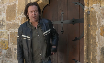 Charlie Ottley, care a promovat România, primește cetățenia română. Sesizare a ministrului VIDEO