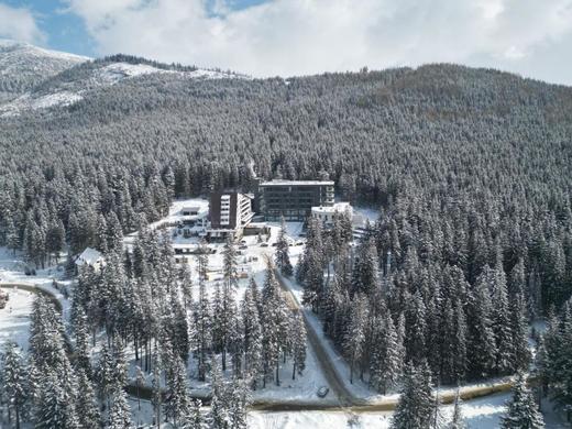 FOTO Poveste de succes după reclasificare. Oana Voicu, Director General Hotel Peștera: A crescut numărul de turiști străini. Am închis 2025 cu peste 70% grad de ocupare. Și 2026 se anunță un an bun