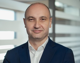 Concurența globală, încetinirea economiei și presiunea reglementărilor: noul test al companiilor din România