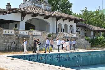 FOTO Imagini istorice. Salvarea vilei Reginei Maria din Mamaia, acord tripartit semnat