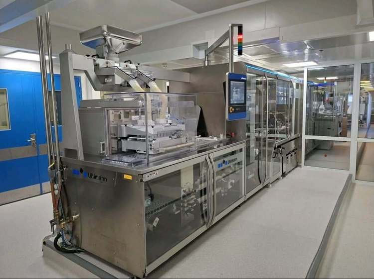 FOTO Bolojan s-a dus la Terapia Cluj: Cei din privat au o presiune permanentă să mențină firmele rentabile, să-și crească productivitatea și să câștige noi piețe