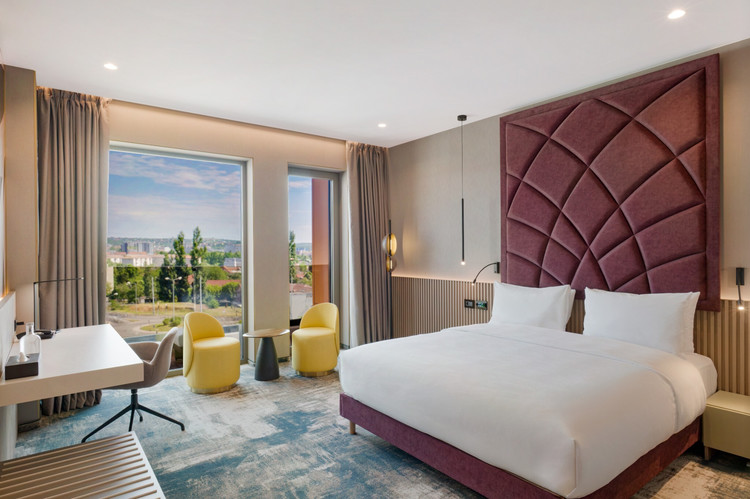 FOTO Nou hotel în România, în premieră într-un nou oraș deschis de Mercure