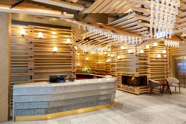 FOTO Hotel Radisson deschis în vârf de munte la Sinaia, într-o clădire istorică de la Cota 1.400