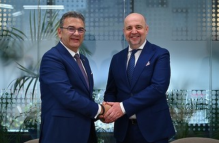 EXCLUSIV FOTO Tranzacția premieră în asigurările românești urmează să primească decizia. Șeful Concurenței: "Decizia privind achiziția Campion Broker de către Allianz, până la sfârșitul lui octombrie". Între timp, Campion și-a angajat director comercial d