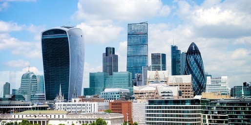Marea Britanie pregătește o lege care să susțină competitivitatea și deschiderea pentru afaceri a centrului financiar din City of London