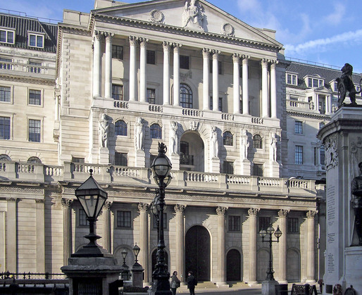 Banca Angliei majorează din nou dobânda cheie pentru a ține în frâu inflația