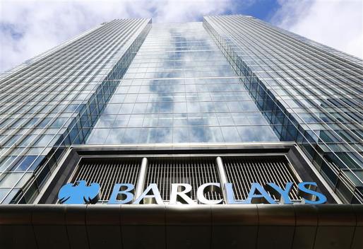Banca britanică Barclays ia în calcul mutarea sediului european de la Dublin la Paris