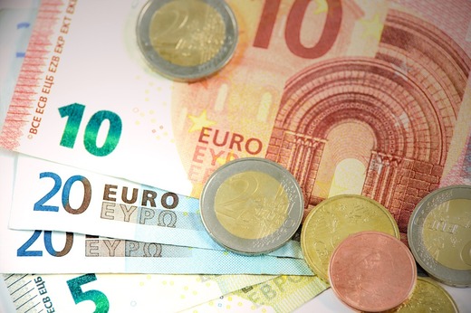 România, printre cele mai bune performanțe din UE la reducerea deficitului guvernamental, în primul trimestru