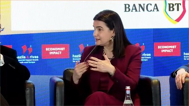 VIDEO ING Bank folosește deja inteligența artificială în interacțiunea cu clienții și dezvoltare. Mihaela Bîtu, CEO ING: Suntem foarte entuziasmați de inteligența artificială, dar trebuie să fim atenți la riscuri - Conferința The Economist, cu Profit.ro p