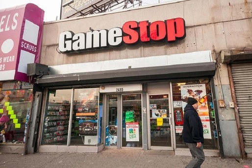 Pariurile pe scăderea acțiunilor GameStop i-au costat pe investitori 12,5 miliarde de dolari, în ianuarie