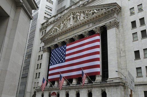 Wall Street a scăzut, trasă în jos de titlurile companiilor de tehnologie