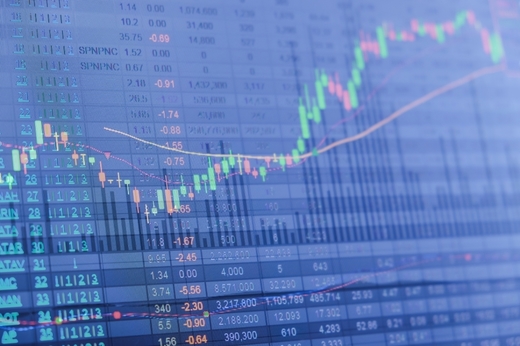 Bursa câștigă peste un procent și ajunge în zona maximului local din decembrie