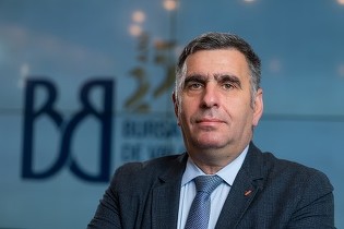 Ape separate înainte de bătălie. Pentru a evita un conflict de interese, Directorul General Adjunct BVB, care nu a fost “contaminat” de neînțelegeri, este mandatat să reprezinte Bursa în litigiul cu BRM legat de deprecierea participației la Contrapartea C