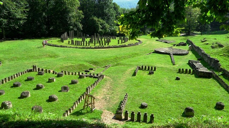 FOTO Conducta internațională de gaze BRUA va trece la 400 metri de complexul daco-roman din Sarmizegetusa