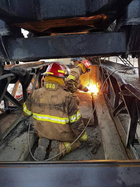 FOTO Incendiul de la sonda din Satu Mare, în cea de a paisprezecea zi. ISU: Operațiuni ample de pregătire a intervenției