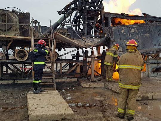 FOTO Incendiul de la sonda din Satu Mare, în cea de a paisprezecea zi. ISU: Operațiuni ample de pregătire a intervenției