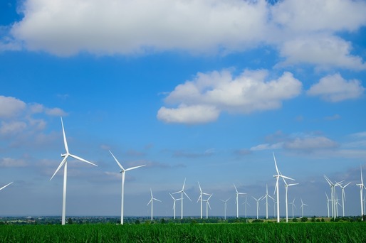 Transelectrica susține că producția redusă de energie eoliană de joi a fost consecința “intensității reduse a vântului” și nu are legătură cu incidentul apărut pe linia sa de înaltă tensiune Constanța Nord – Tariverde