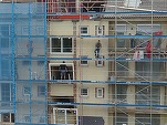 Constructorii, auditorii energetici și producătorii de materiale termoizolante cer viitorului Guvern triplarea fondurilor UE pentru eficiența energetică a clădirilor