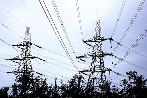 Transelectrica a pus în funcțiune cu succes tronsonul LEA 400 kV Oradea Sud – Nădab, investiție de 4 milioane de lei
