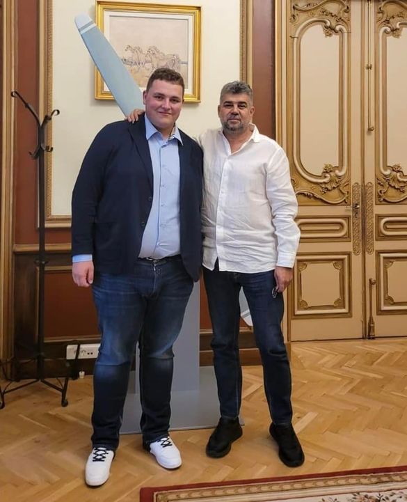 FOTO Mezinul de 19 ani al lui Ovidiu Tender a intrat în CA-ul Prospecțiuni SA, proaspăt ieșită din insolvență. Postări cu lideri PSD