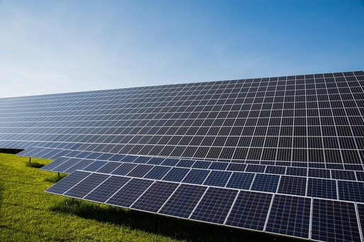 FOTO Hidroelectrica anunță că mai amână procedurile pentru unul dintre cele mai mari parcuri solare din Europa. "Abateri grave!"