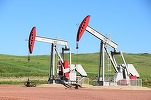 Prețurile petrolului au închis în scădere ușoară, dar pe ansamblul săptămânii au crescut cu peste 3%