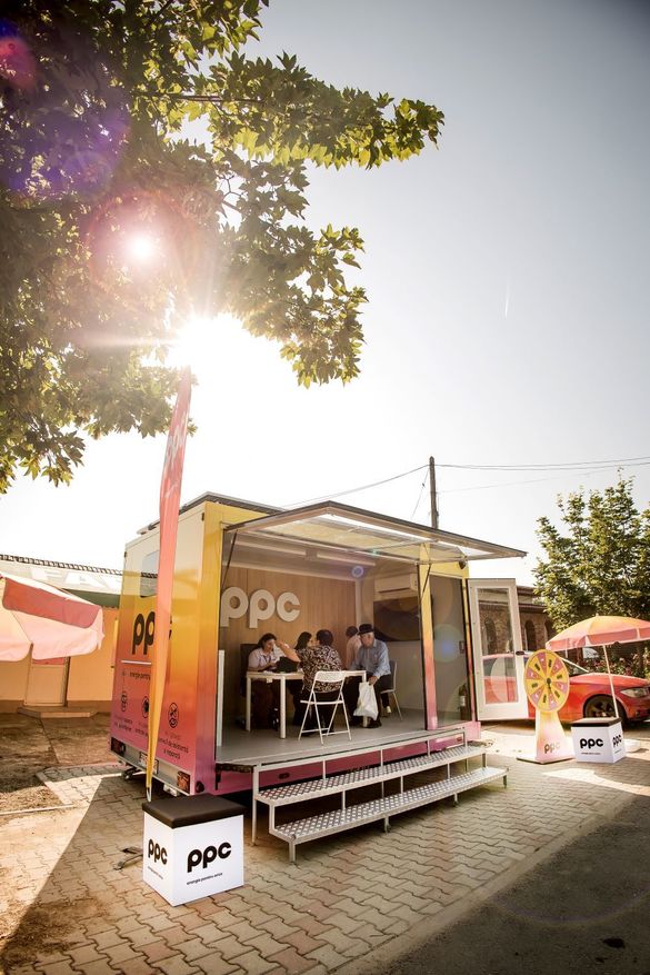 FOTO Premieră - PPC Energie lansează un proiect-pilot de magazin mobil în România