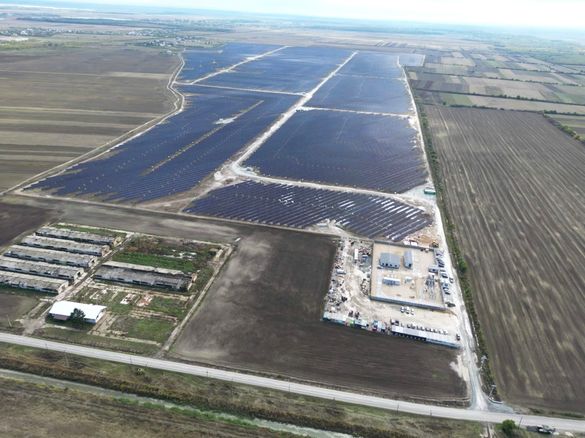 FOTO Investiție în România, imagini în premieră - Cel mai bogat ucrainean pregătește cel mai mare parc solar al său