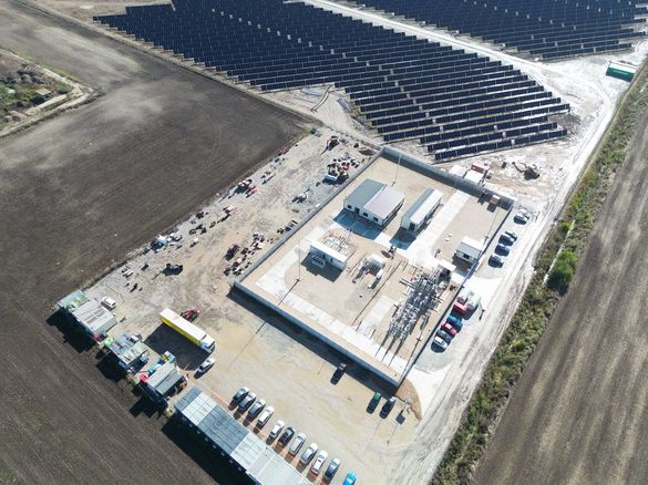 FOTO Investiție în România, imagini în premieră - Cel mai bogat ucrainean pregătește cel mai mare parc solar al său