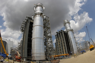 Mult-întârziata centrală Iernut: Proces contra ex-constructorului spaniol, acuzat de mită în Venezuela. Duro Felguera vrea 130 milioane euro de la regimul Delcy Rodríguez