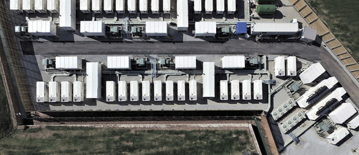 Grecii își unesc forțele și pentru România. PPC și Metlen semnează pentru construcția unor sisteme BESS de 1.500 MW în România, Bulgaria și Italia