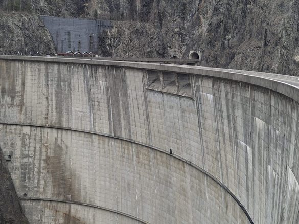 FOTO Barajul Vidraru, de 60 ani în funcțiune, dar cu durată de viață proiectată de 30 de ani, va fi reumplut până în toamnă