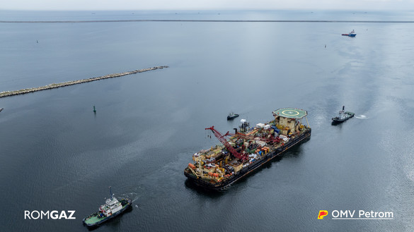 FOTO Neptun Deep, zeci de nave implicate. Încep lucrările la conducta ce va lega Neptun Deep de țărm CONFIRMARE