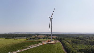 VIDEO&FOTO Cel mai mare parc eolian din Moldova - PPC anunță: Etapa de construcție a turbinelor la Deleni este oficial încheiată