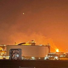 VIDEO Explozie puternică la un important terminal de export de gaze naturale Qatar. Zeci de răniți și dispăruți